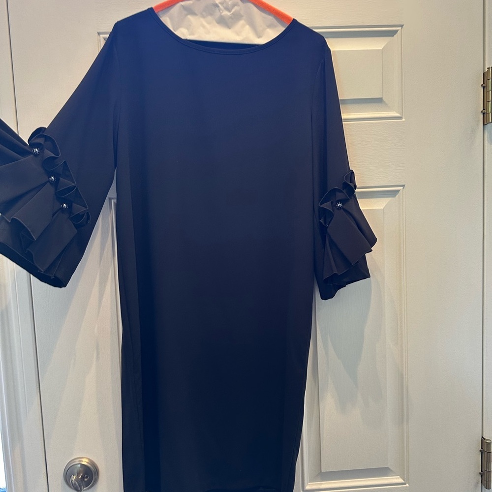 Liu-JoElegant Black Dress with Ruffle Sleeves size 46